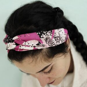 Bandeau twist en satin rose floral