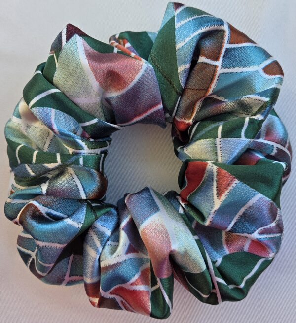 Chouchou en satin multicolore – Image 2