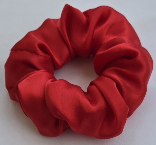 Chouchou en satin rouge