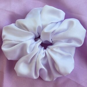 Chouchou en satin blanc