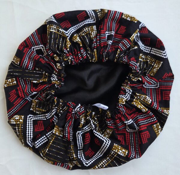 Bonnet en satin/wax